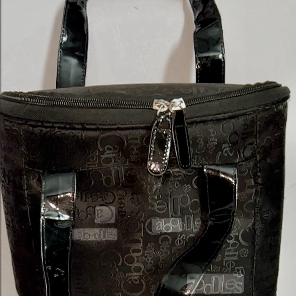 Black Women's Caboodles Toiletry Travel Bag